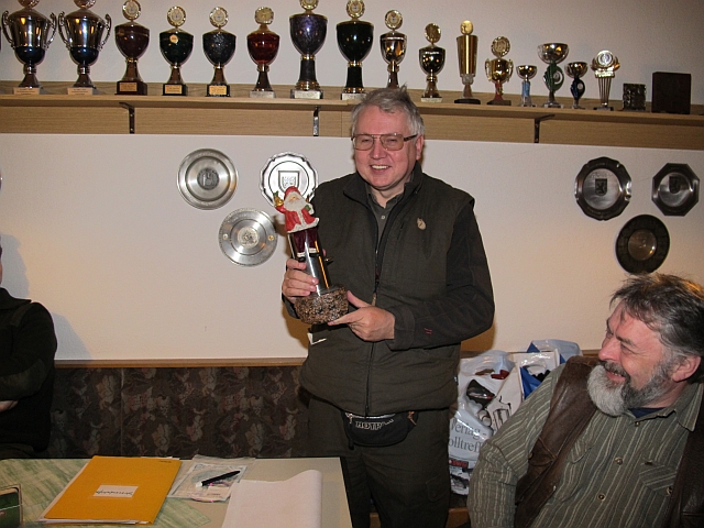 Unser Sieger 2012: Kark-Heinz Witt bekommt den Jahresendpokal